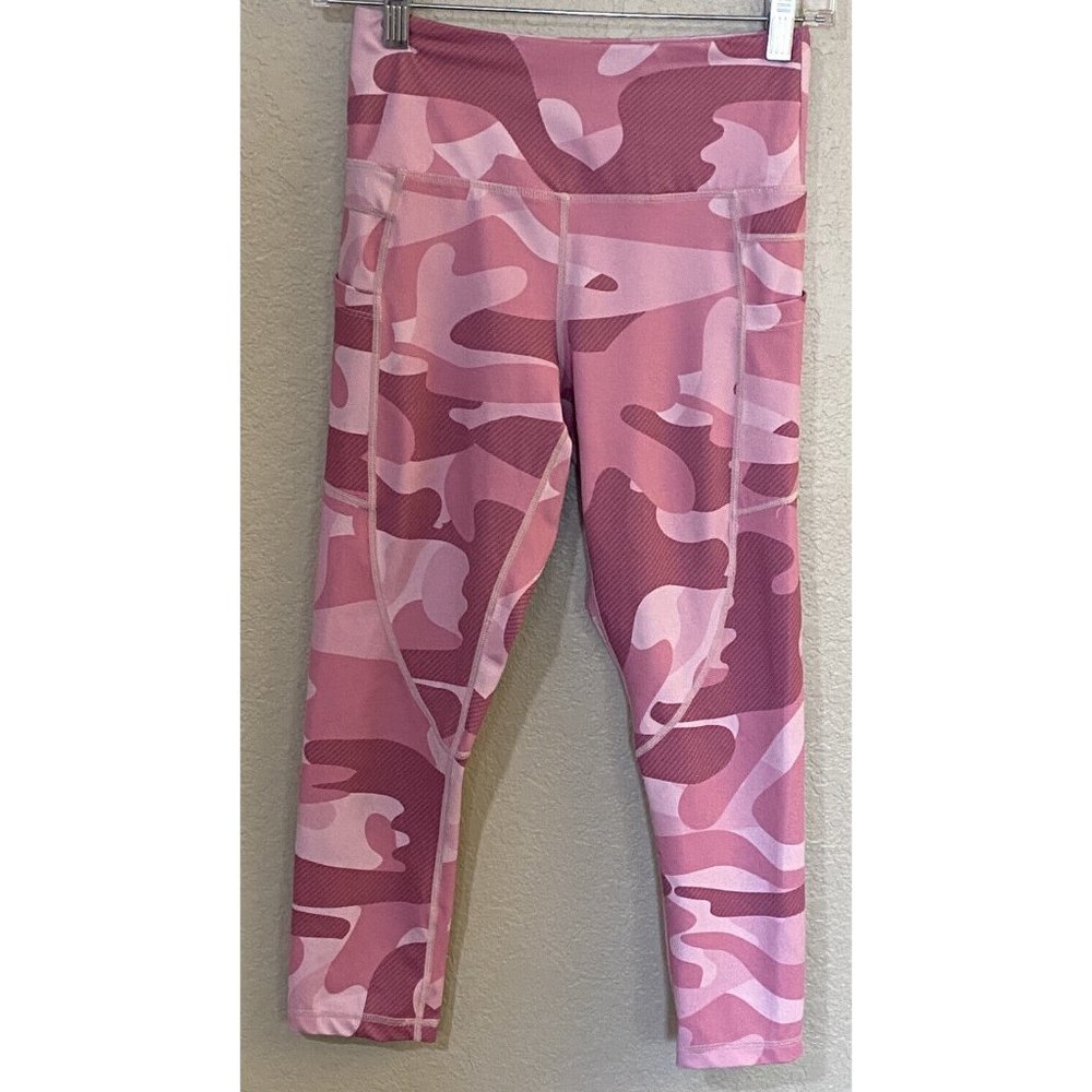 Zyia Active Women's Size 4 Light N Tight Pink Camouflage Capri Yoga Leggings